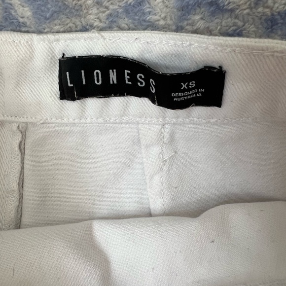 Princess Polly Lioness skirt - Picture 4 of 4